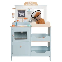 Детска Ветеринарна Клиника Играчка GINGER HOME – Дървен Ветеринарен Център с Аксесоари и Плюшено Куче, 89×57×30 см