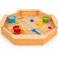 Детски Дървен Пясъчник с 4 Седалки GINGER HOME – Играчка за Открито за Двор и Градина, 134.5x134.5x19.5 см