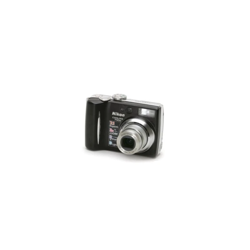 NIKON COOLPIX 7900