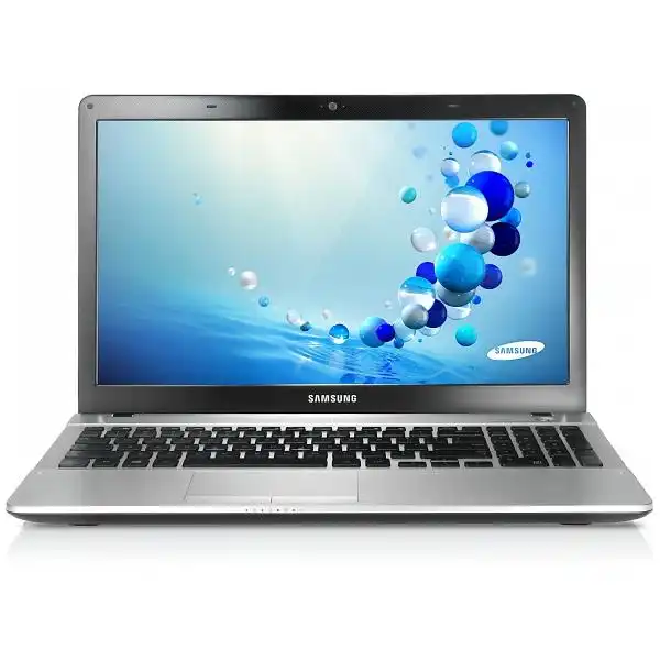 SAMSUNG NP300E5E-A02BG 4GB NOTEBOOK