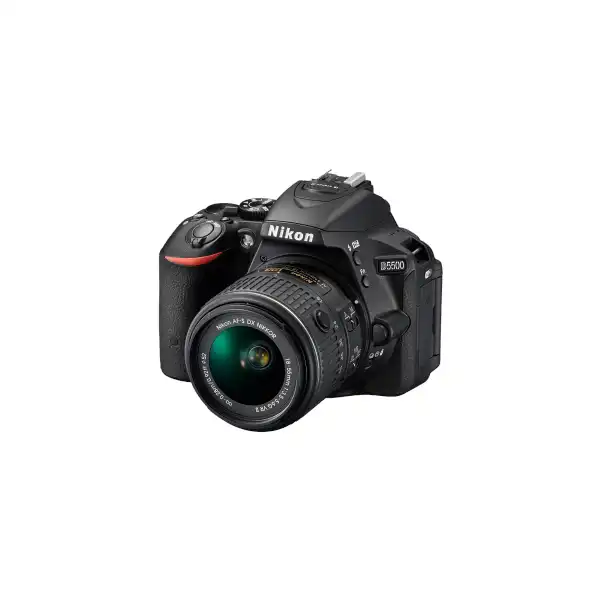 NIKON D5500 + AF-P 18-55VR KIT