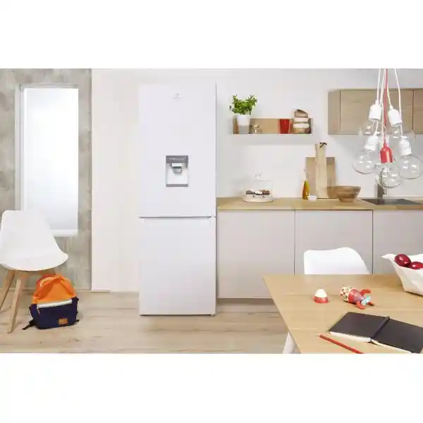 INDESIT LR8 S1 W AQ