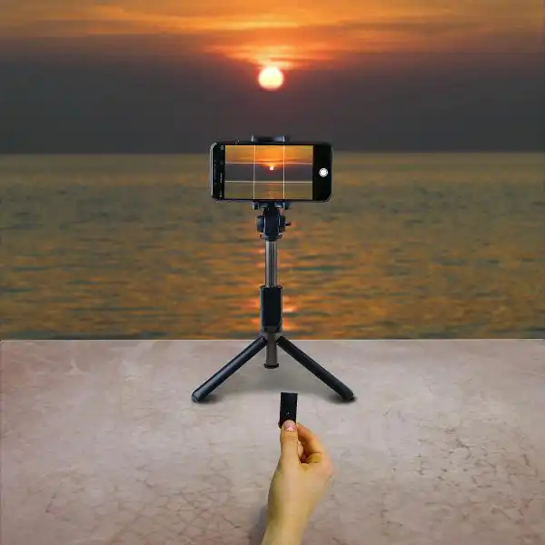 CELLY SELFIE TRIPOD BLUETOOTH