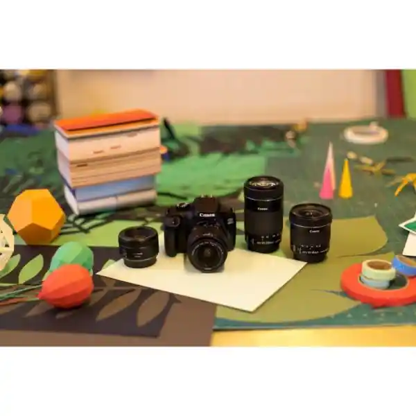 CANON EOS 4000D EF-S 18-55+75-300 SEE