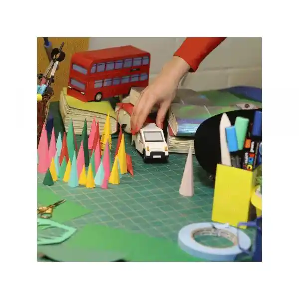 CANON EOS 4000D EF-S 18-55+75-300 SEE