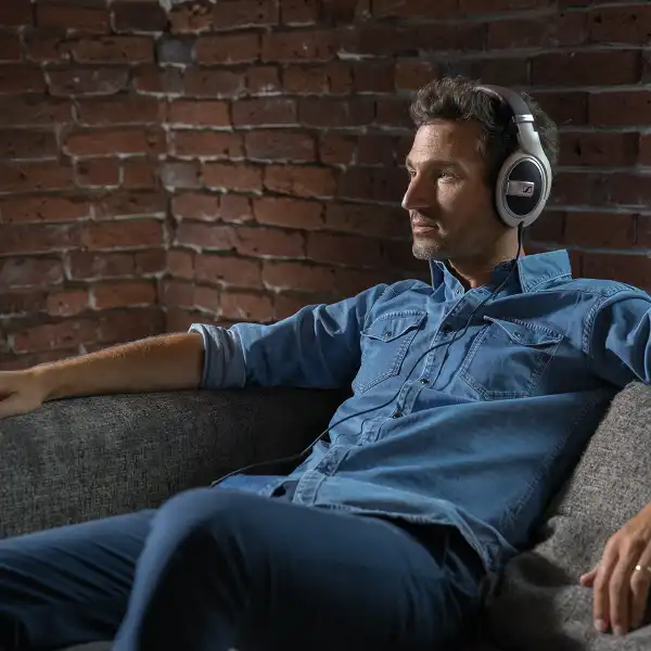 SENNHEISER HD 599 HEADPHONES BEIGE