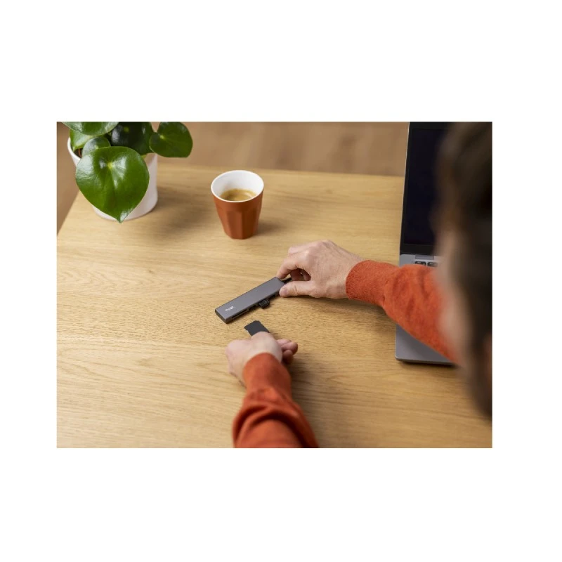 TRUST 24191 HALYX FAST USB-C HUB & CARD READER