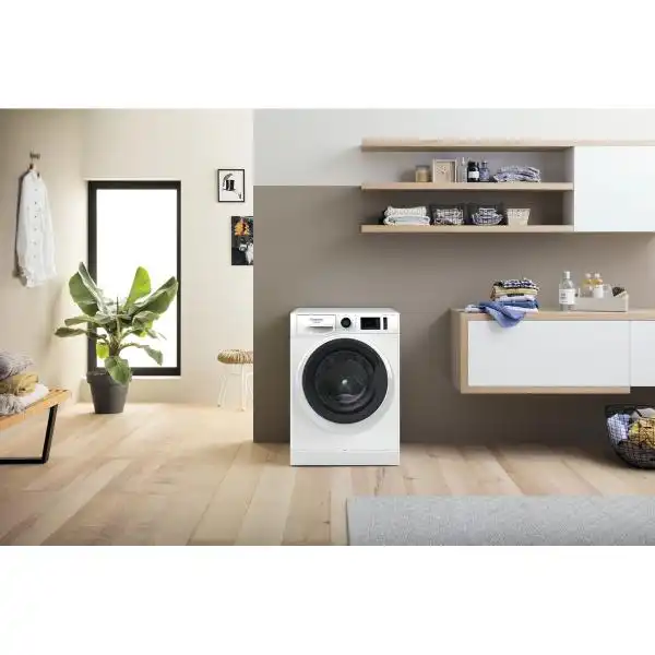HOTPOINT NM11 823 WK EU N