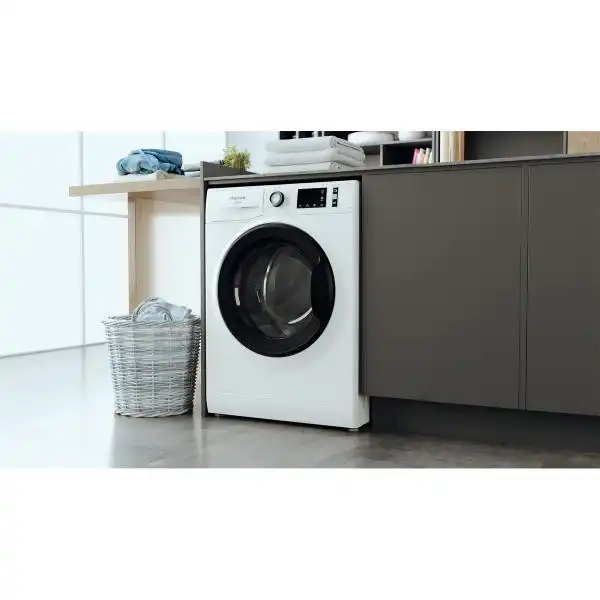 HOTPOINT NM11 823 WK EU N