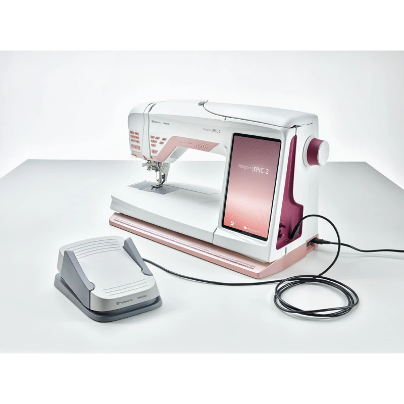 HUSQVARNA VIKING DESIGNER EPIC 2