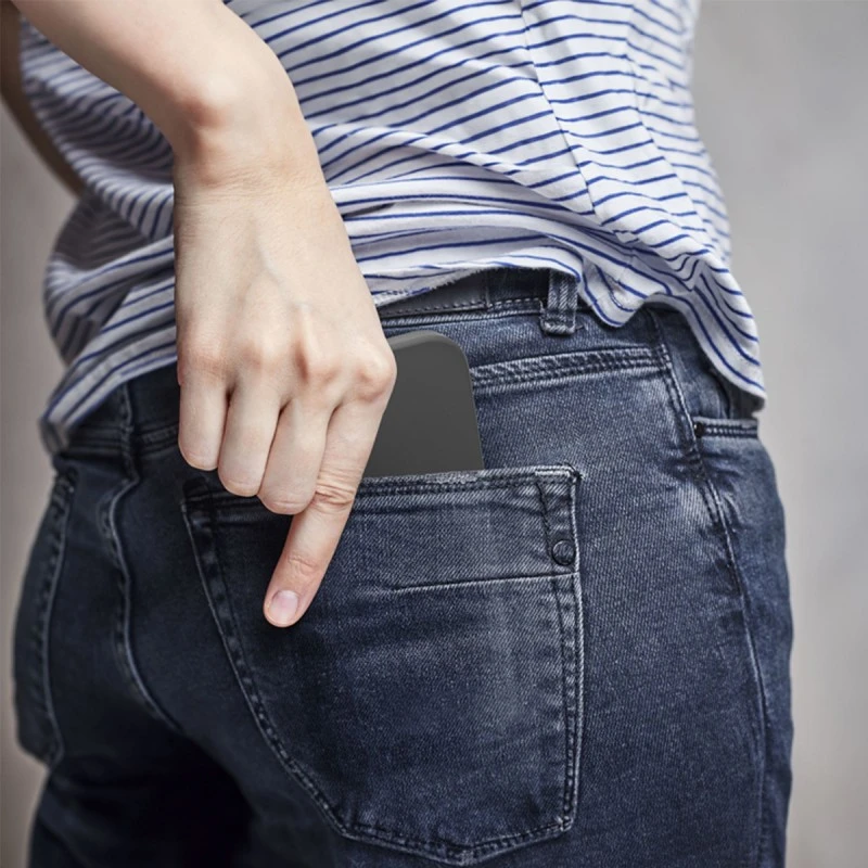 CELLULAR LINE SENSATION КАЛЪФ IPHONE 16 PRO ЧЕРЕН