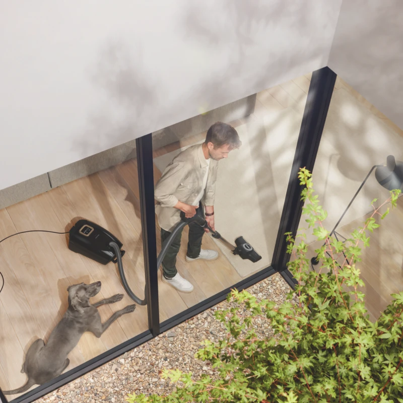 MIELE Guard L1 Cat  and Dog Obsidian bl 12559790