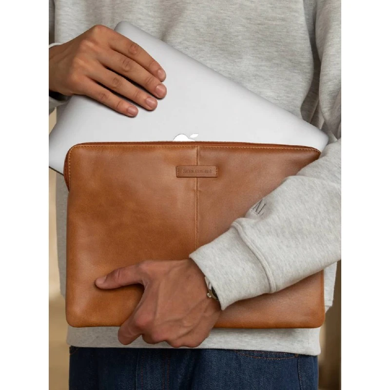 dbramante1928 Skagen Pro MacBook Air15/Laptop14 BWN