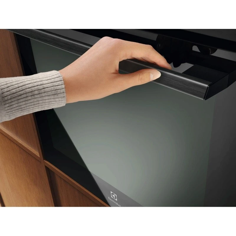 ELECTROLUX EOF7P86H2