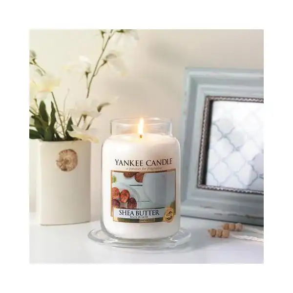 YANKEE CANDLE 1332212E АРОМАТНА СВЕЩ SHEA BUTTER