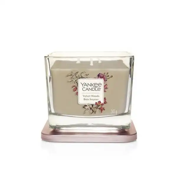 YANKEE CANDLE 1591085E  АРОМАТНА СВЕЩ VELVET WOODS