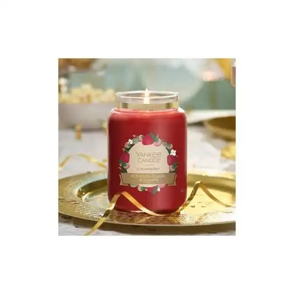 YANKEE CANDLE 1614516E АРОМАТНА СВЕЩ STRAWBERRY