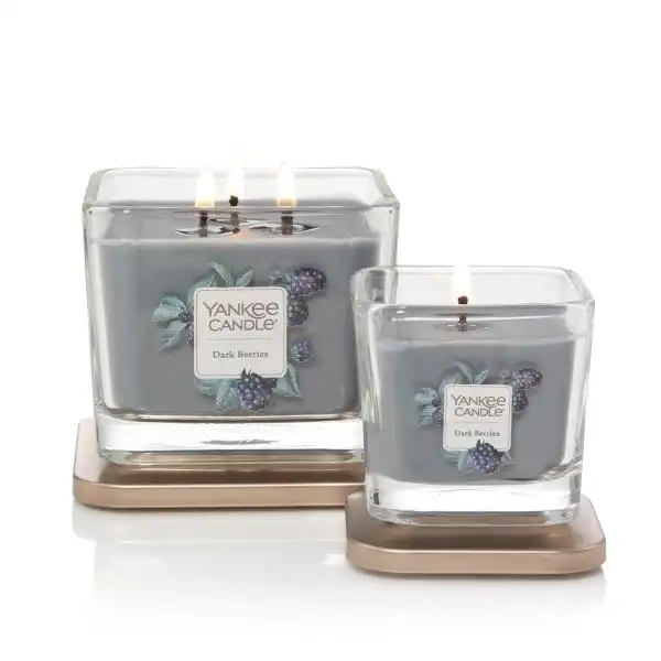 YANKEE CANDLE 1591092E АРОМАТНА СВЕЩ DARK BERRIES