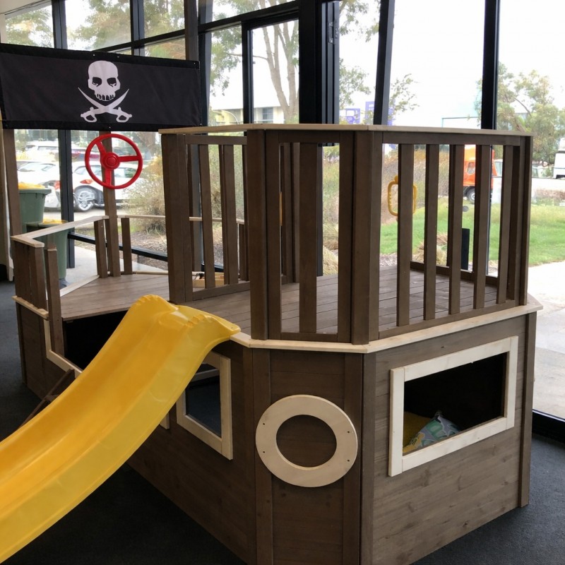 Детска Дървена Катерушка Пиратски Кораб с Пързалка и Пясъчник GINGER HOME – За Двор и Градина, 310×320×180 см