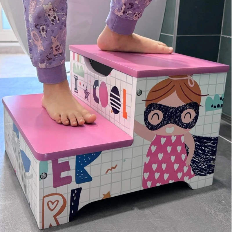 Детско Столче GINGER HOME, Дървено Стъпало на 2 Нива, Стълба за Детска Стая, Розово, SUPER GIRL