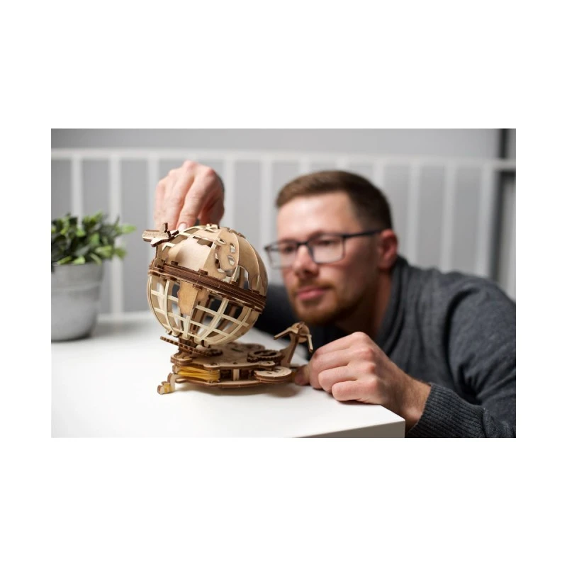 3D Пъзел Ugears Глобус-3Д модел-Дърво&nbsp;