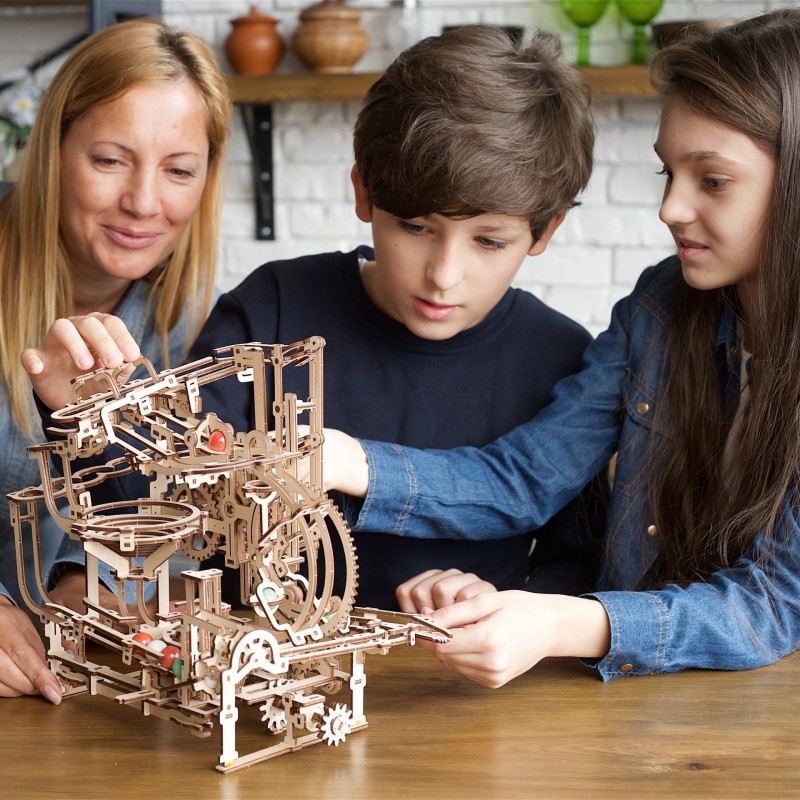 3D Пъзел Ugears Писта за мраморни топчета-стъпаловидно&nbsp;