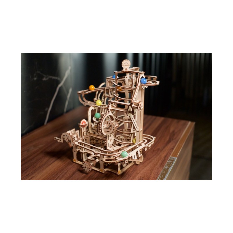 3D Пъзел Ugears Писта Спирален подемник за мраморни топче&nbsp;