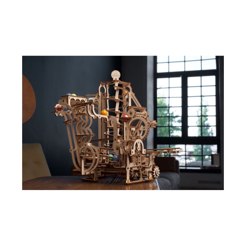 3D Пъзел Ugears Писта Спирален подемник за мраморни топче&nbsp;