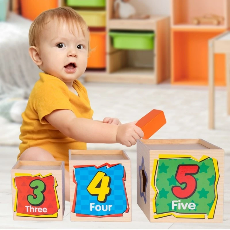 Монтесори дървена кула с форми MalPlay