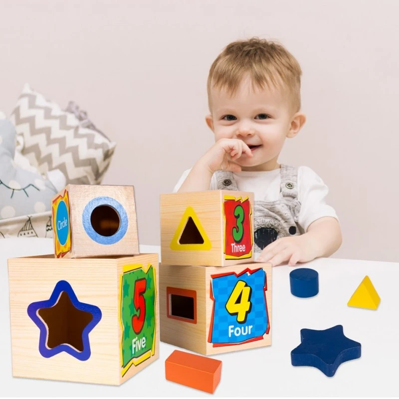 Монтесори дървена кула с форми MalPlay