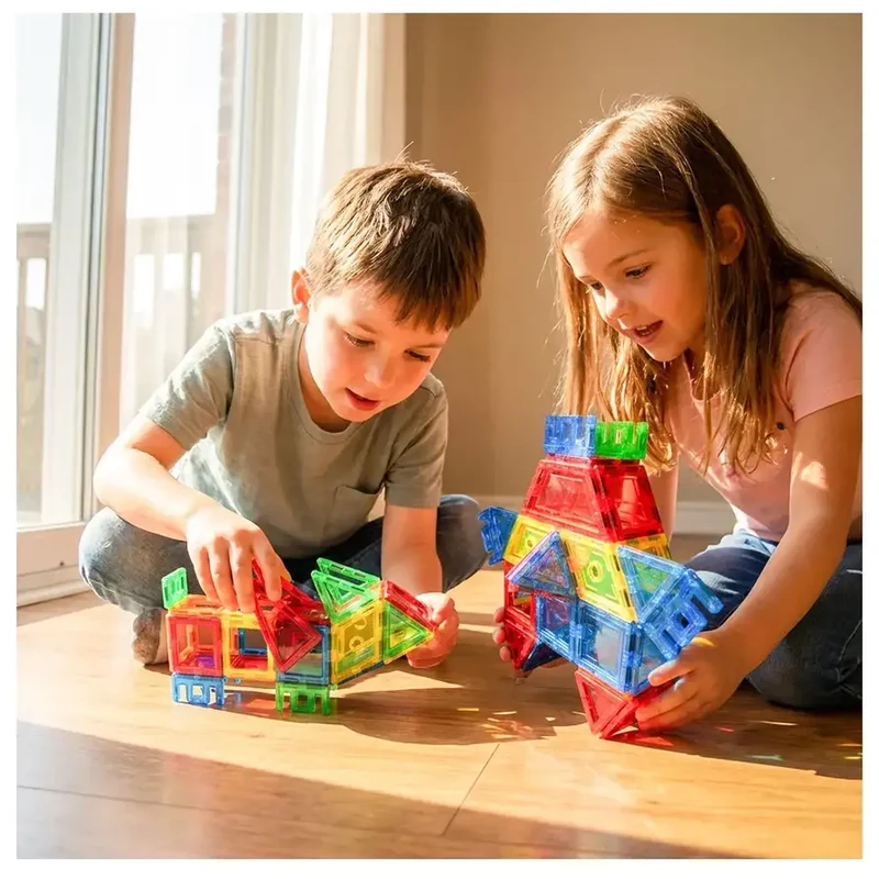 Детски образователен магнитен конструктор 3D Magnetic Shapes - 70 части, MalPlay