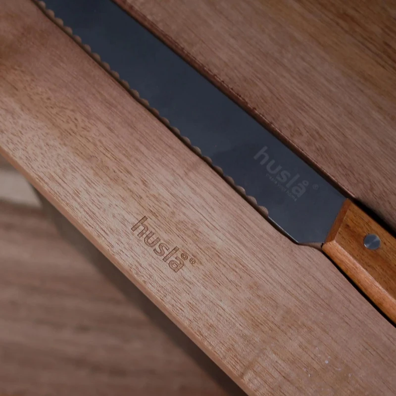 Кутия за хляб с дъска и нож Husla 73935, Черна