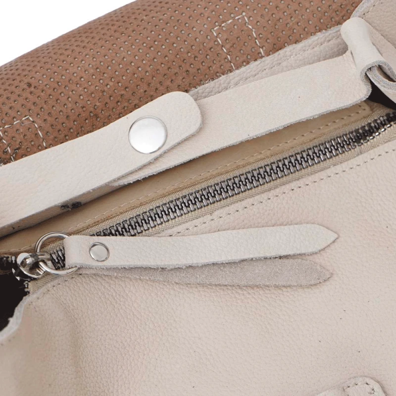 Дамска раница от естествена кожа модел LIZA beige k, Бежов