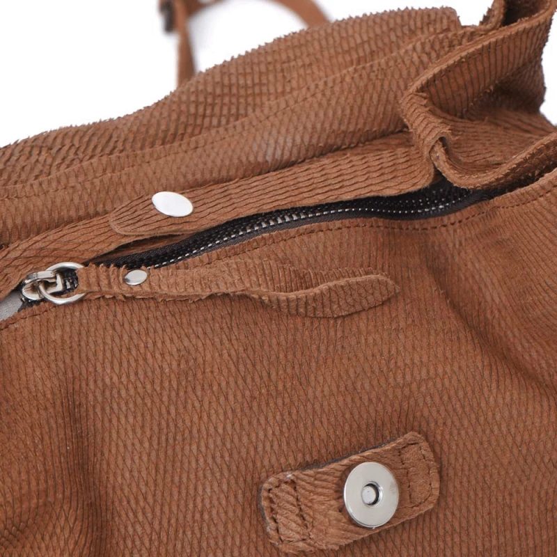 Дамска раница от естествена кожа модел LIZA brown sq, Кафяв