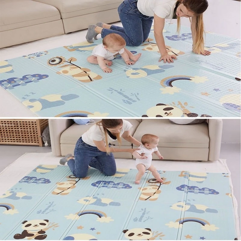Детски килим за пълзене Baby Crawl & Play Панди и Сърни в гората 180 х 200 х 1см.