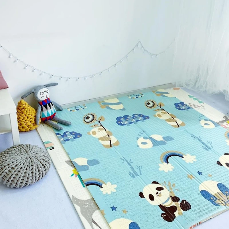 Детски килим за пълзене Baby Crawl & Play Панди и Сърни в гората 160 х 180 х 1см.