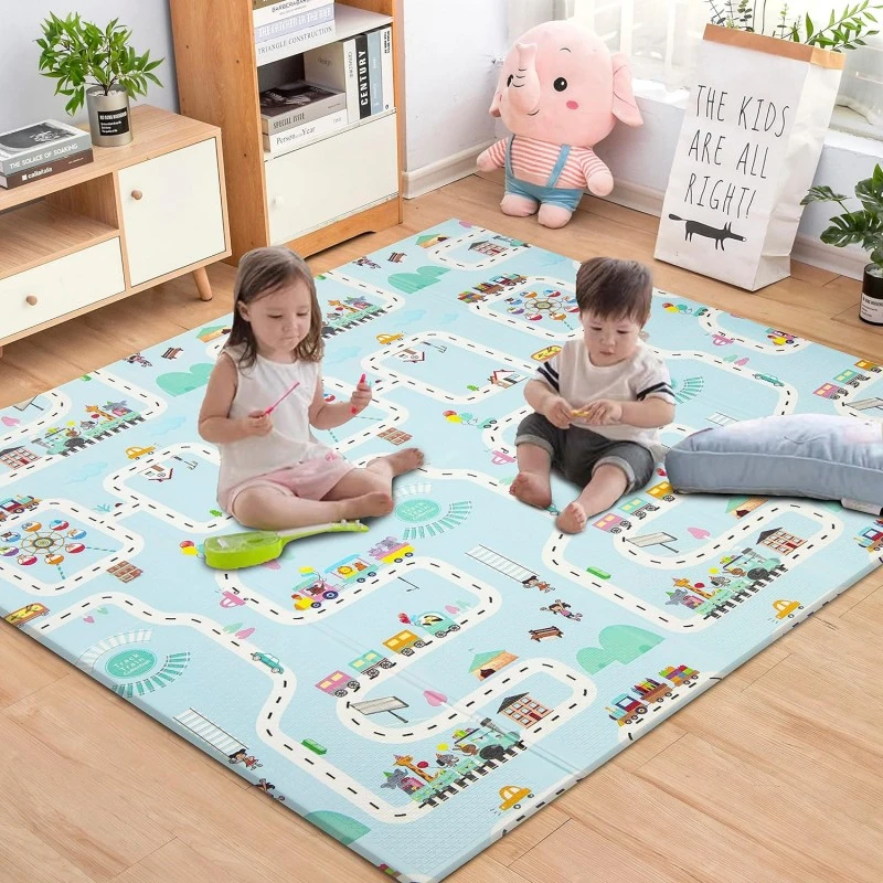 Детски килим за игра Baby Crawl & Play Жираф с метър и Квартално влакче, 200 х 180 х 1см.