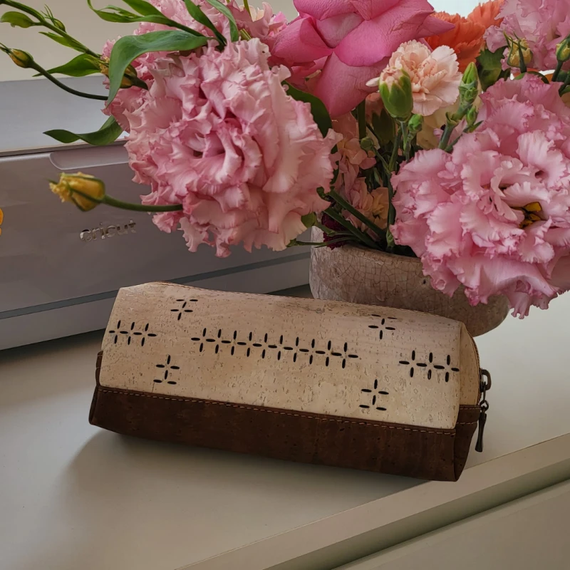 Несесер от корк с орнаменти
