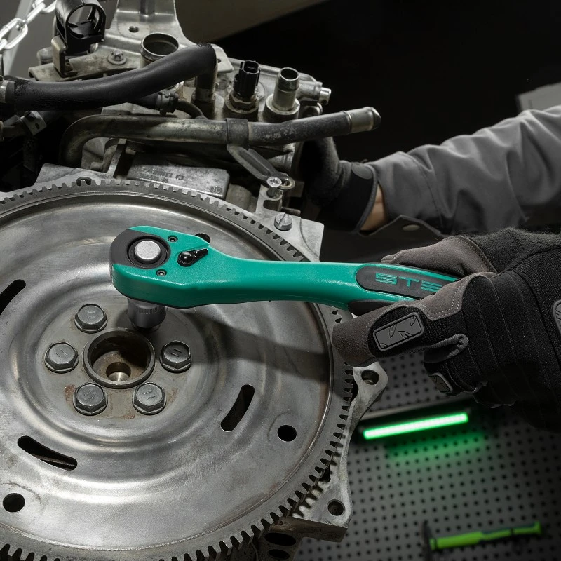 Комплект инструменти Stels,  216 части, Cr-V, стомана S2, 1/4", 3/8, 1/2", усилен куфар