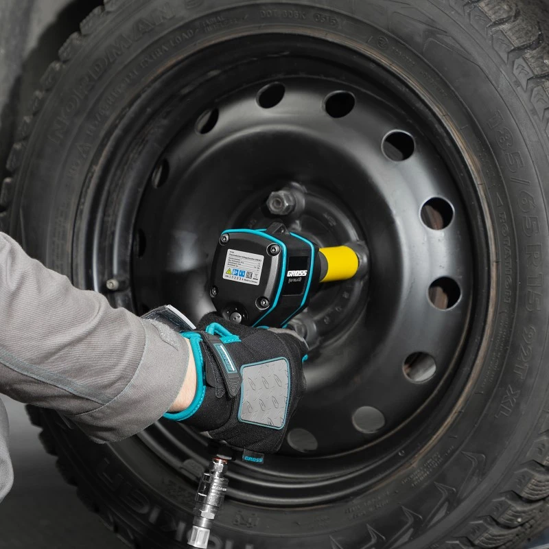 Гайковерт Gross, пневматичен, ударен, G985K2, 1/2", 610Nm, 9000 об/мин,  17 части. 