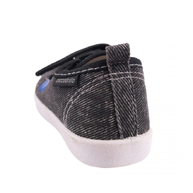 Детски пантофи Coccodrillo 111363 TC 1-2, 28-34, Текстил, Супер леки и удобни, Черен, Размер 33