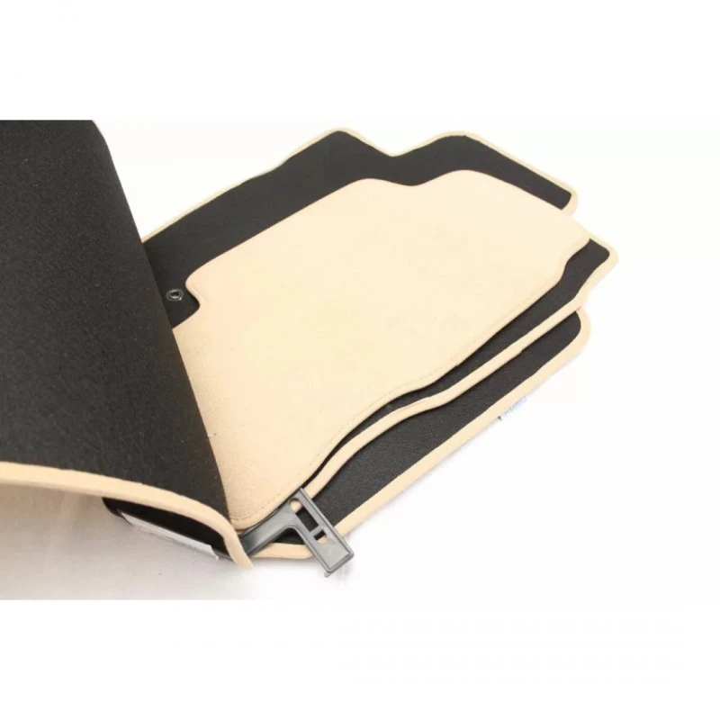 Мокетни стелки за Toyota Rav4 с 5 врати (2006-2013) бежов