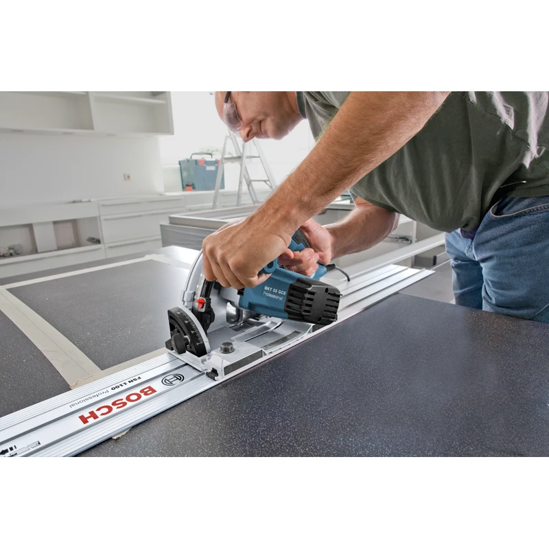 Ръчен циркуляр за рязане, чрез потапяне BOSCH GKT 55 GCE Professional, 1400W, 165мм, водещи линеали, 6250 мин-1