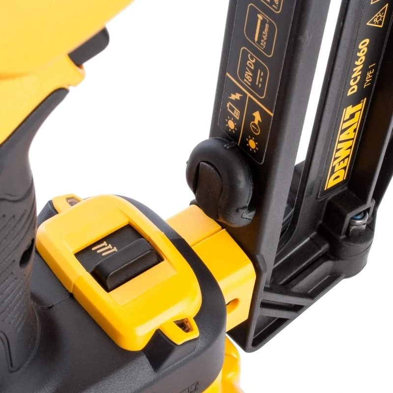 Акумулаторен такер за пирони DEWALT DCN660P2, 18V, 32-63мм