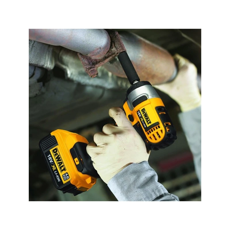 Ударен акумулаторен гайковерт DeWALT DCF880M2, 250W, 4.0Ah, 18V