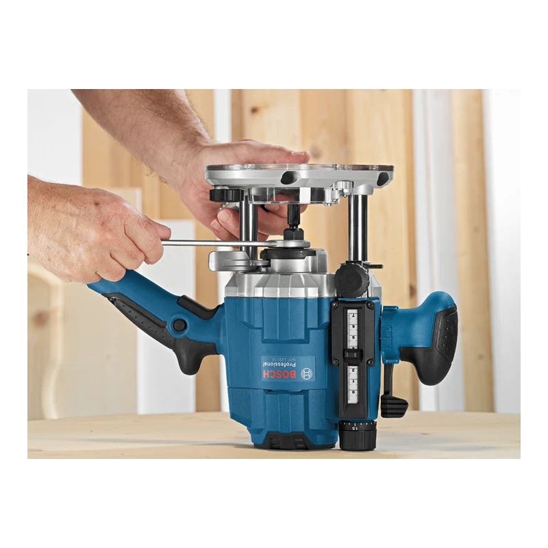 Оберфреза BOSCH GOF 1250 CE Professional, 1250W, 60мм ход на фрезата, 24000 min-1