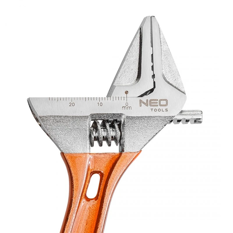 Раздвижен гаечен ключ олекотен NEO 03-019