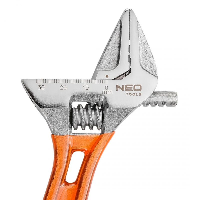 Раздвижен гаечен ключ олекотен NEO 03-020