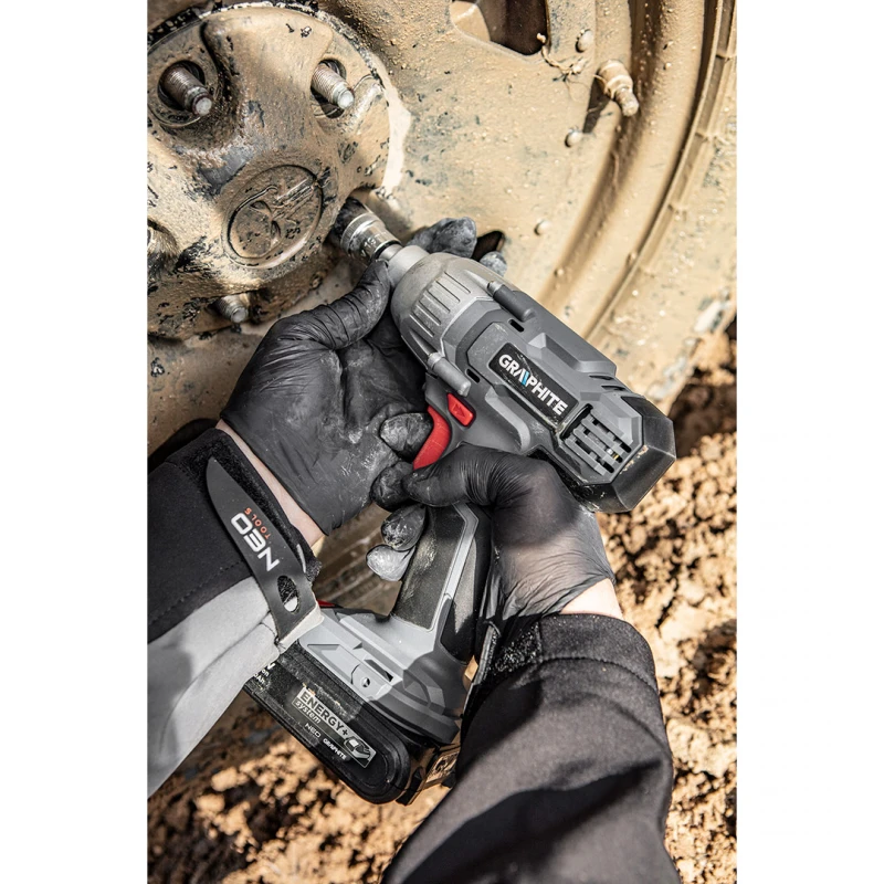 Акумулаторен ударен гайковерт 58G018 GRAPHITE