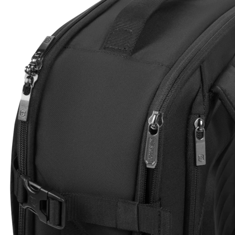 Crosslight Boarding Bag